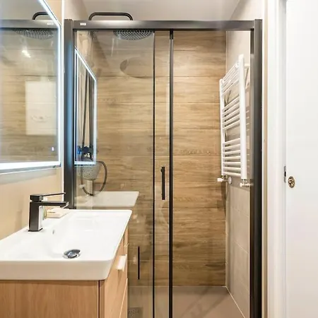 Agradable Apartamento A Pie De Calle-30 Min De Sol Madrid Exterior photo