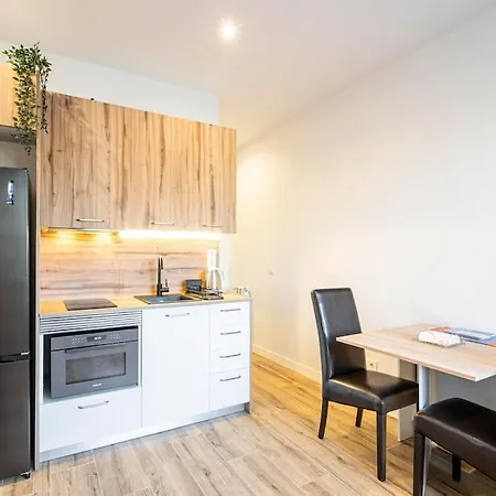 Agradable Apartamento A Pie De Calle-30 Min De Sol Madrid Exterior photo